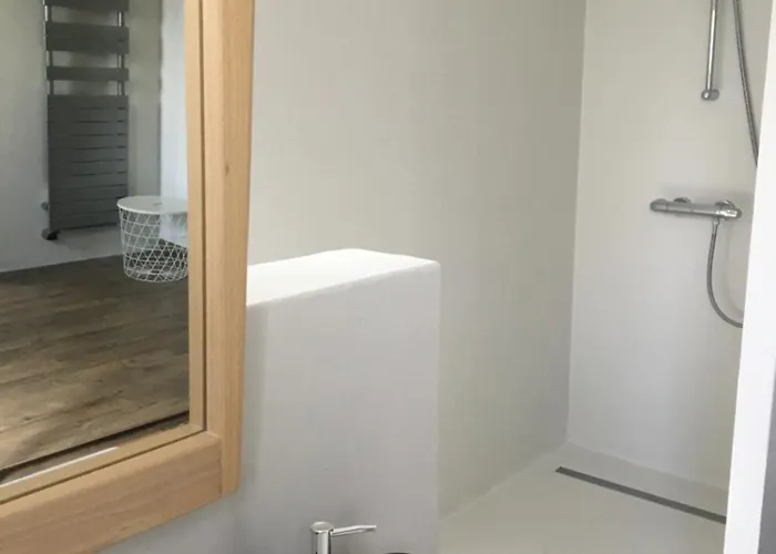 La Maison Des Herissons Bed & Breakfast 4*