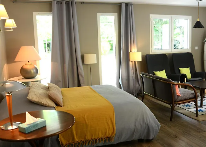 La Maison Des Herissons Bed & Breakfast 4*